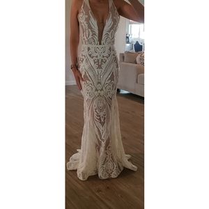 Bronx and Banco Ester V Neck Gown